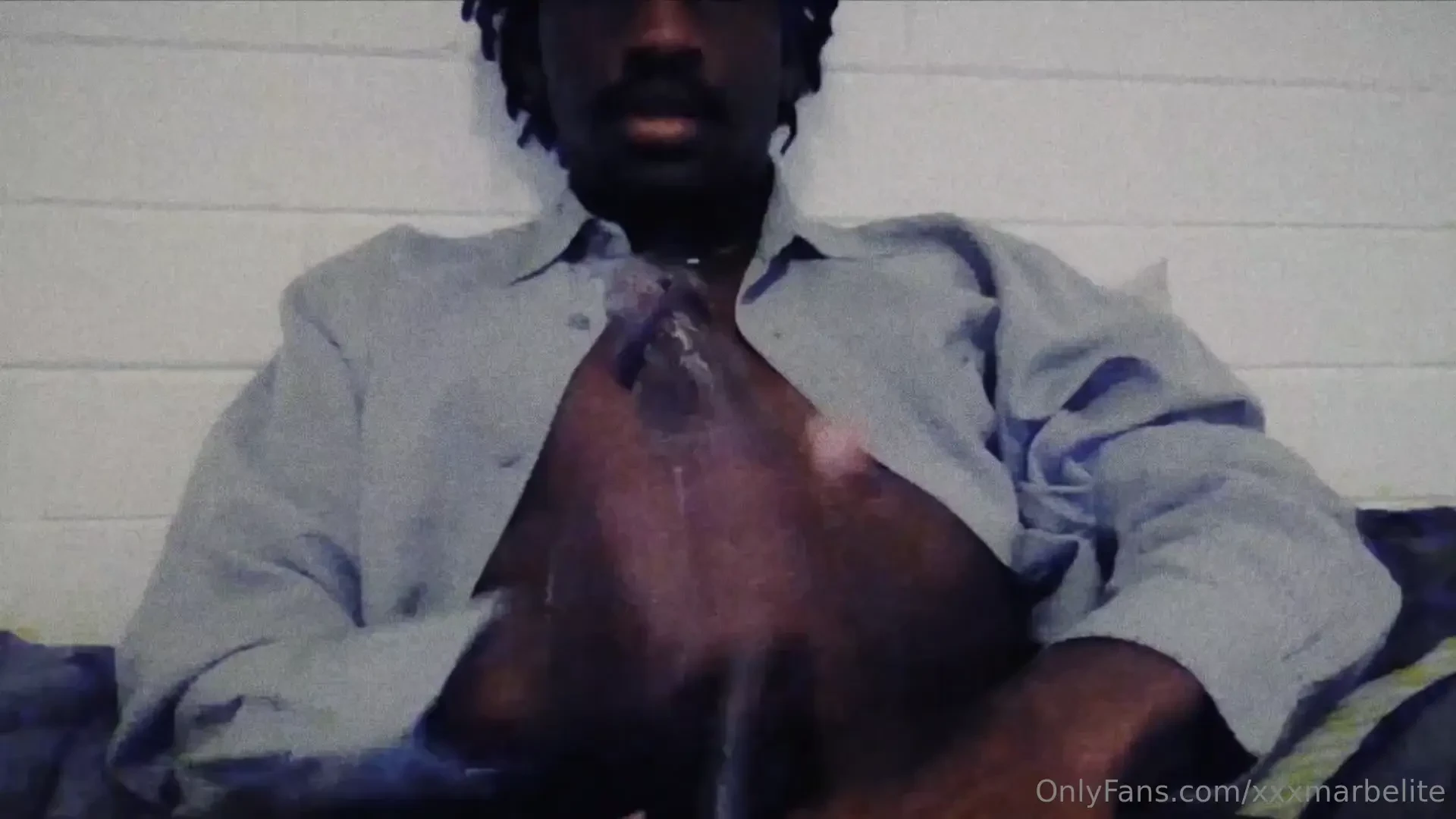 Cumshot on cam 