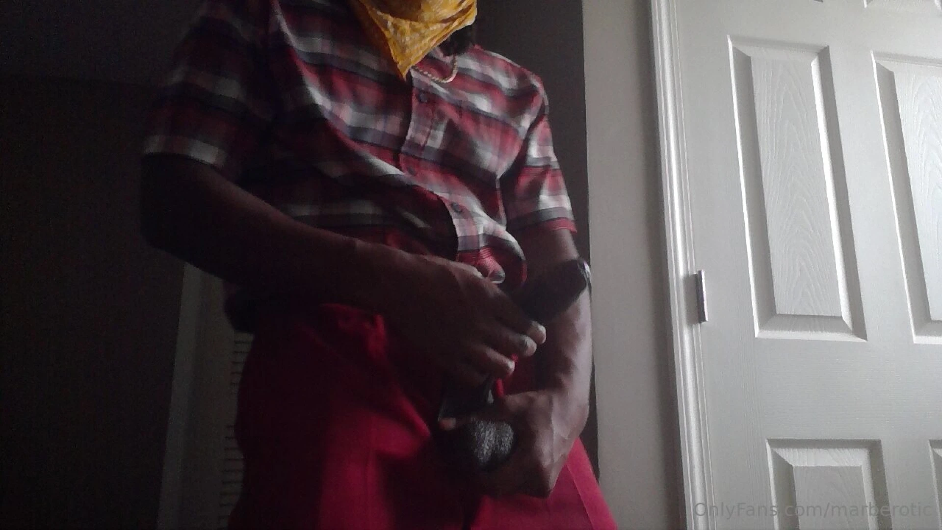 I like it when you tug on my nuts 