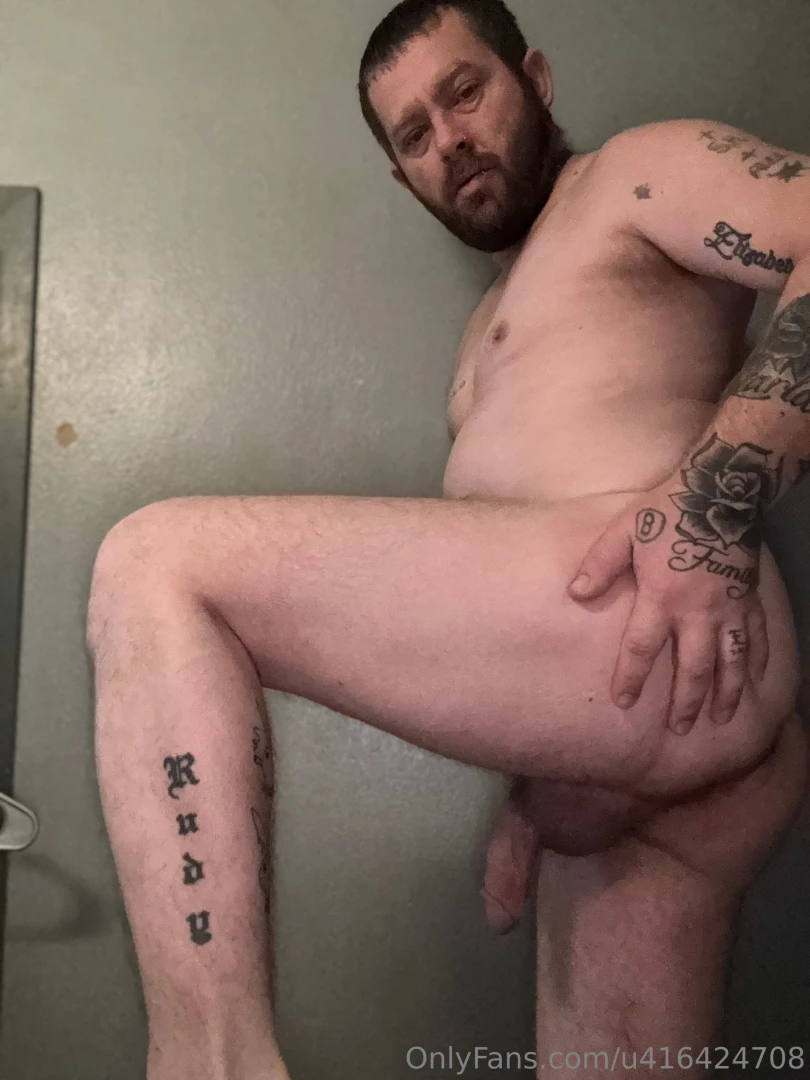 Waiting for someone to claim this ass as their own tip this post if 