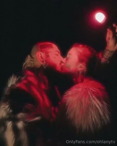 Let s kiss amp put it on repeat