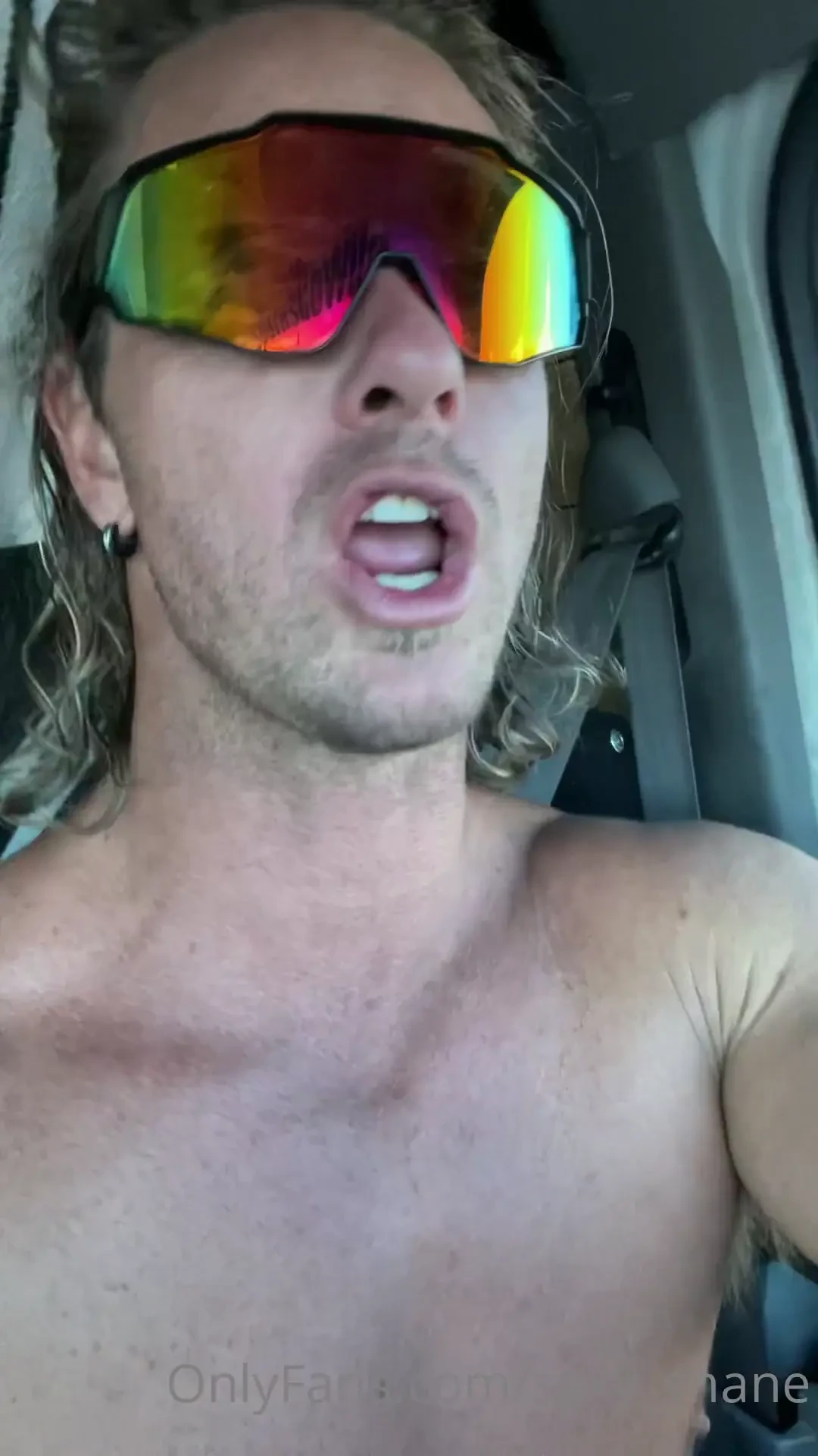 Who else likes to drive naked 