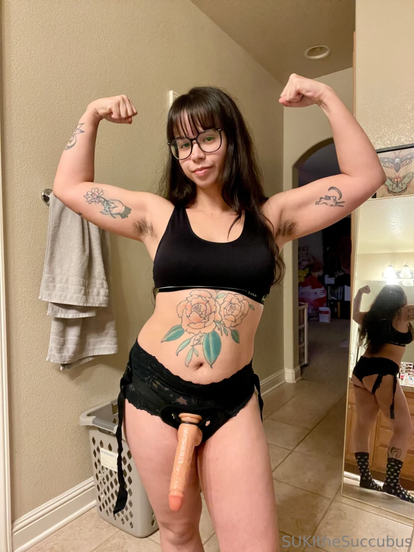 Anyone wanna get topped by their thicc hairy mommy part 3 