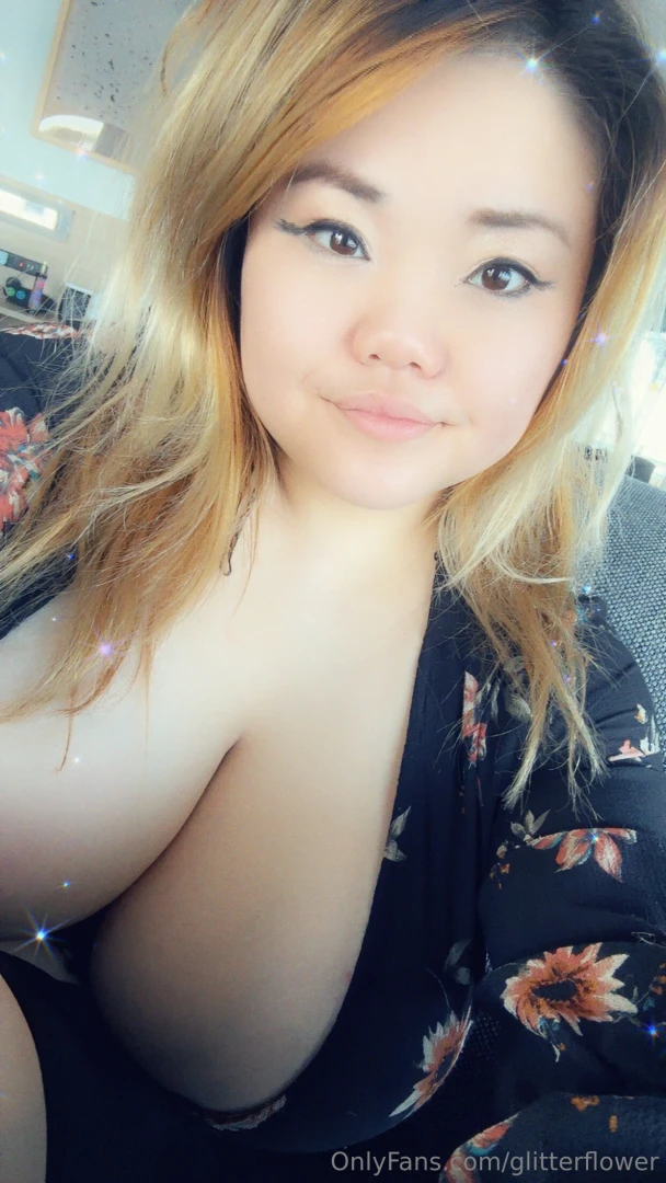 I don t show much of how i look in reality vs private you never see me 