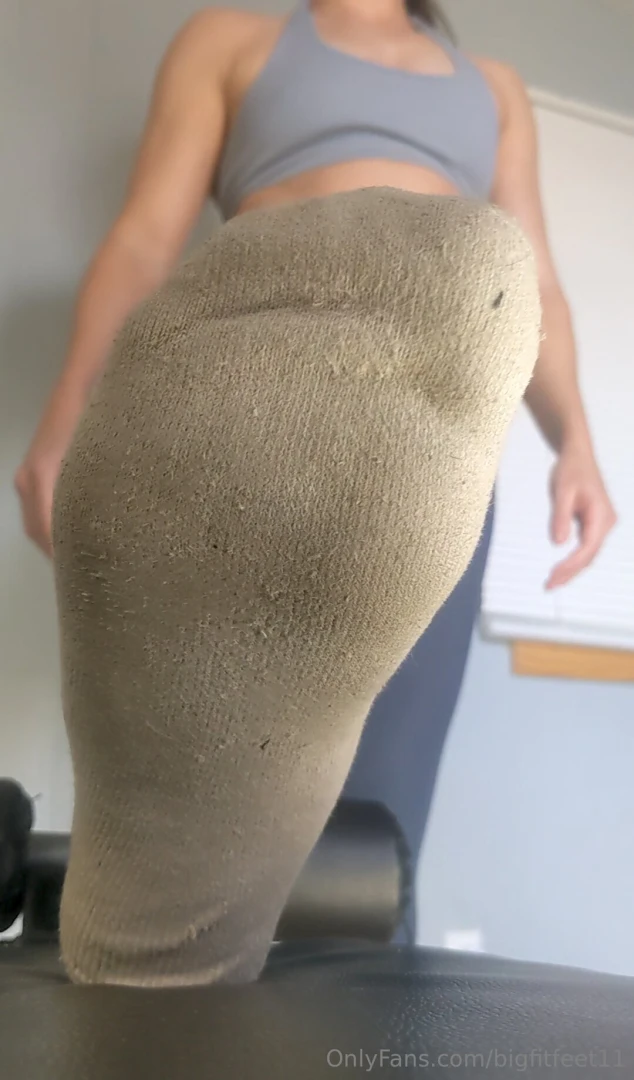 Available i ve outgrown these leggings part 1 