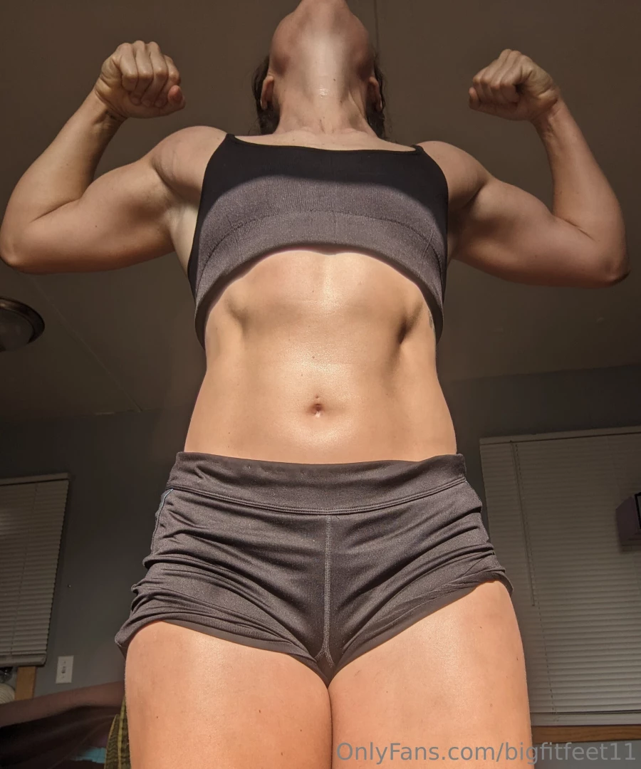 Soaked in sweat bet you d pay to lick it off my skin part 1 