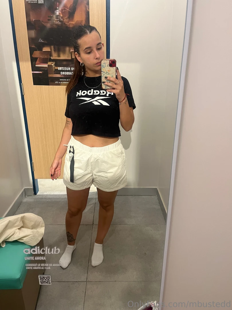Comprando ropa que dicen de este short 