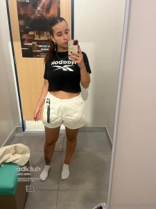 Comprando ropa que dicen de este short