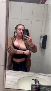 Hey babe help me get a new phone by tipping part 1