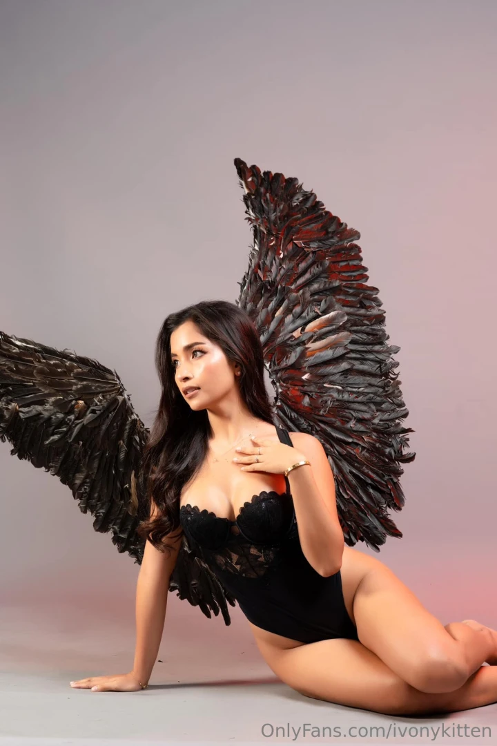 I m a fallen angel but i m bringing the heat 