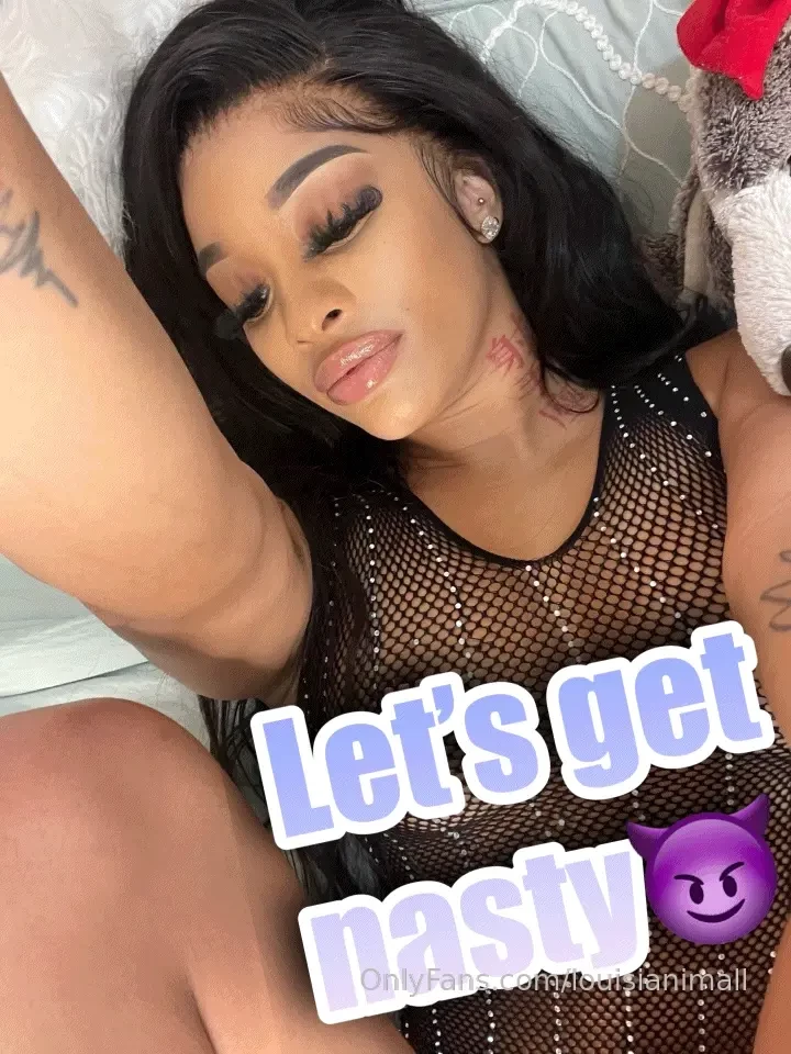 What ya waitin for slide that dick in 