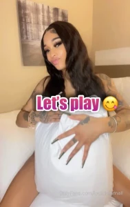 Dm me if u wanna see me move this pillow