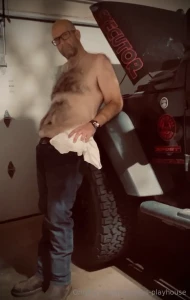 Maintaining a jeep can the tough sometimes especially in a hot garage