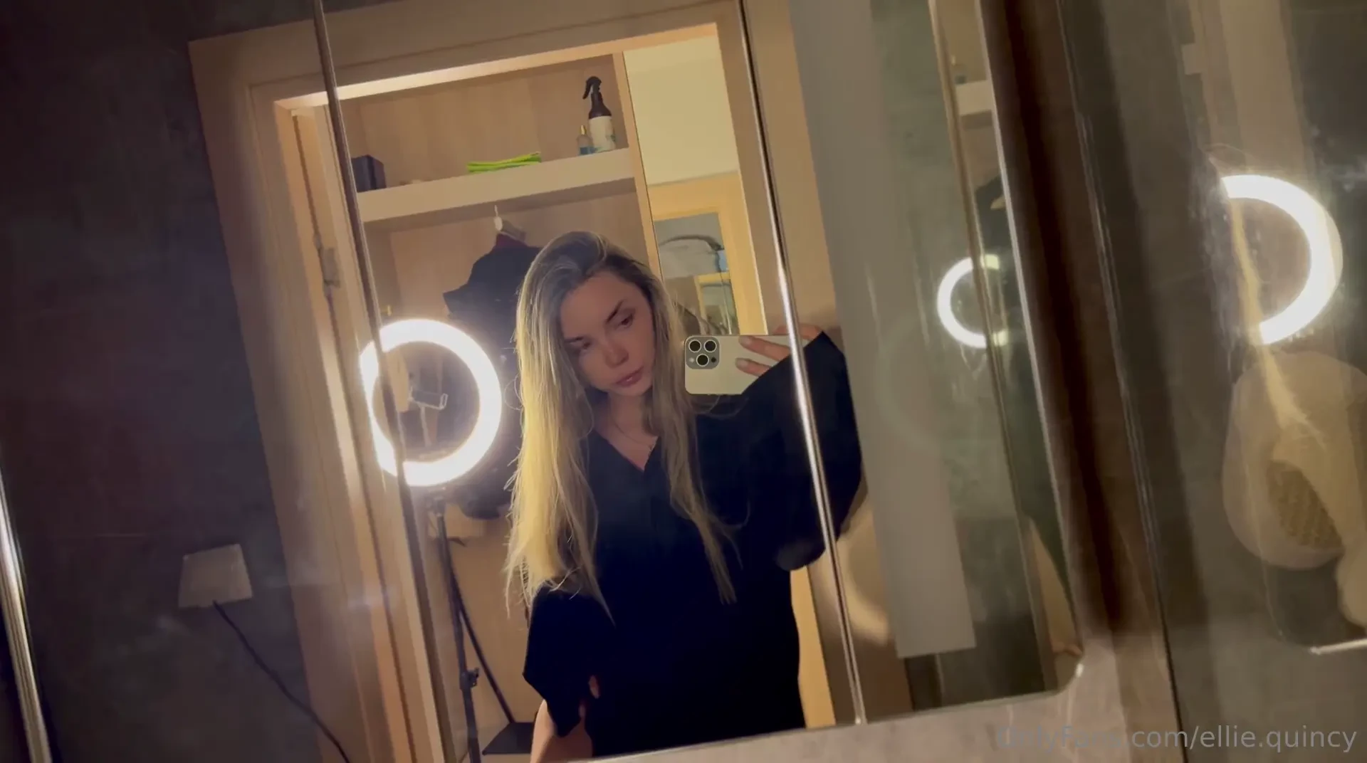 What s more important in a girl confidence or mystery 