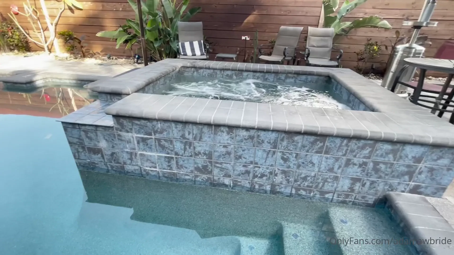 I can finally post again ive been talking to letseatcakexx about 