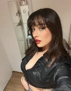 Where does your imagination lead you when you see my cute red lips