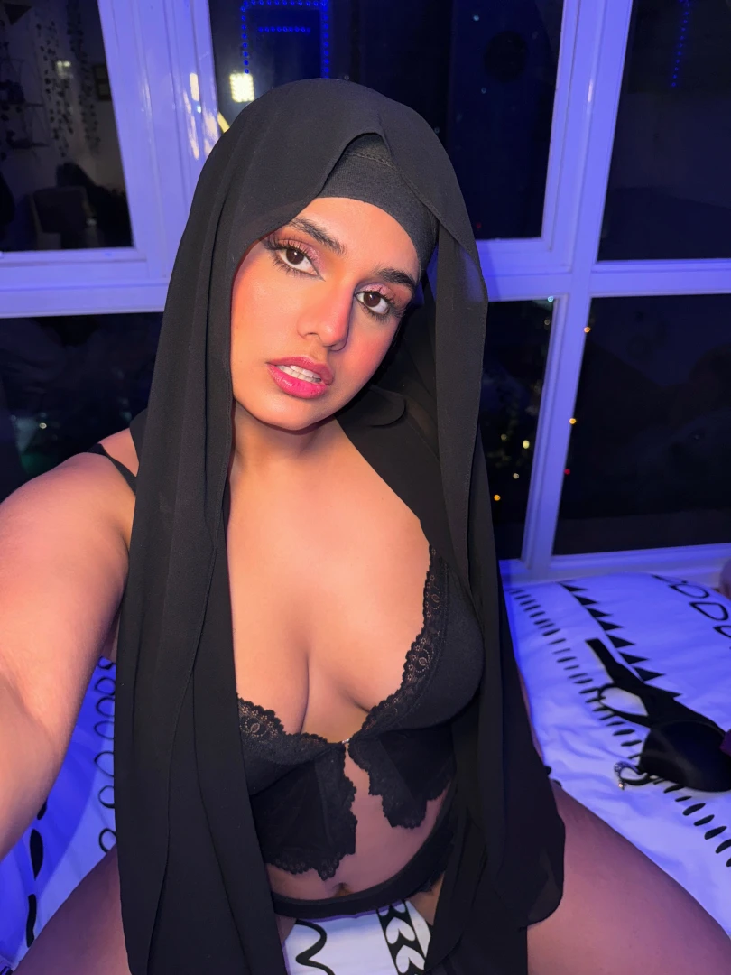 Reflecting on how damn irresistible i look today 