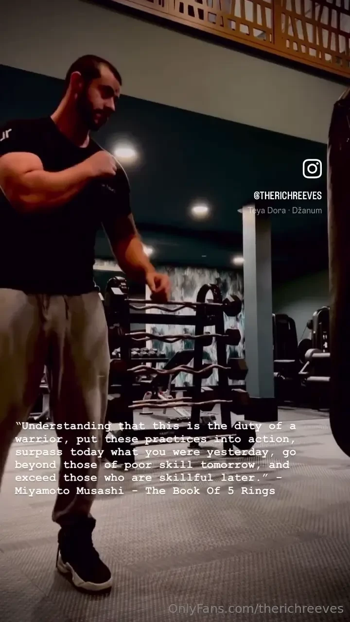 Does anybody read these long ass captions or is all that just for me 