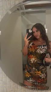 This dress it comes off prettier than it went on