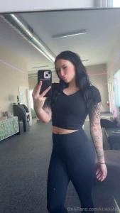 Mirror says i m trouble i agree