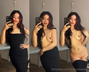 Join her as she spreads her legs for camera ki_sha_kiss ki_sha_kiss part 1