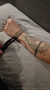 Bondage con ale - episodio 1 single column tie in collaborazione con