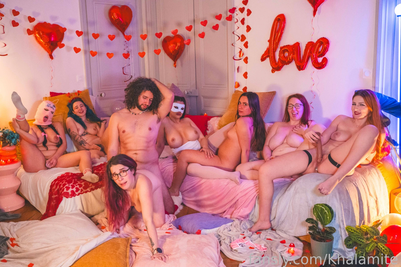 We spent a very hot valentine s day very hot on a pass une st valentin 