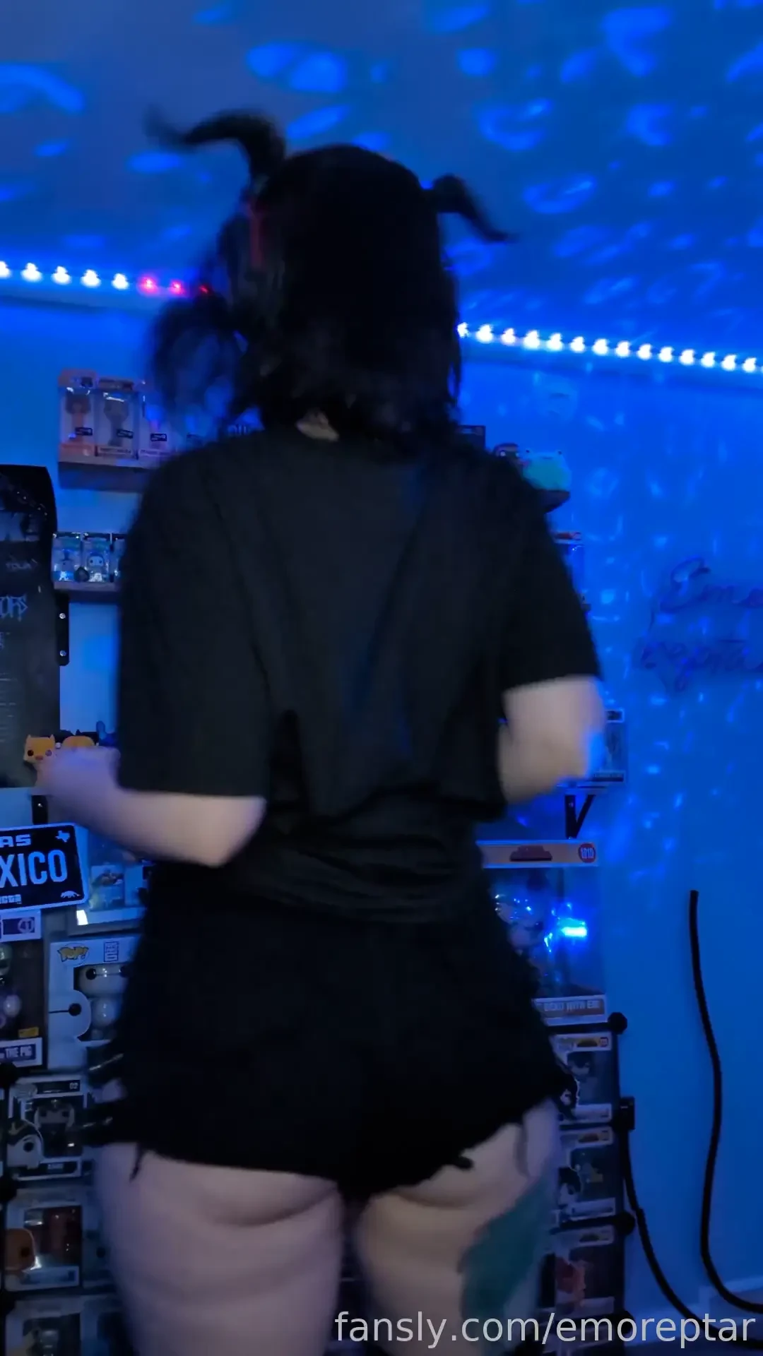 I had an interesting experience at the store so all sub is can watch 