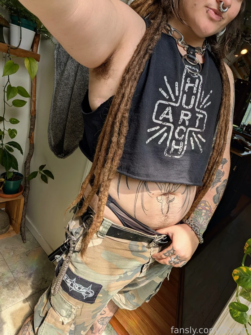 Thongs and cargo shorts part 1 