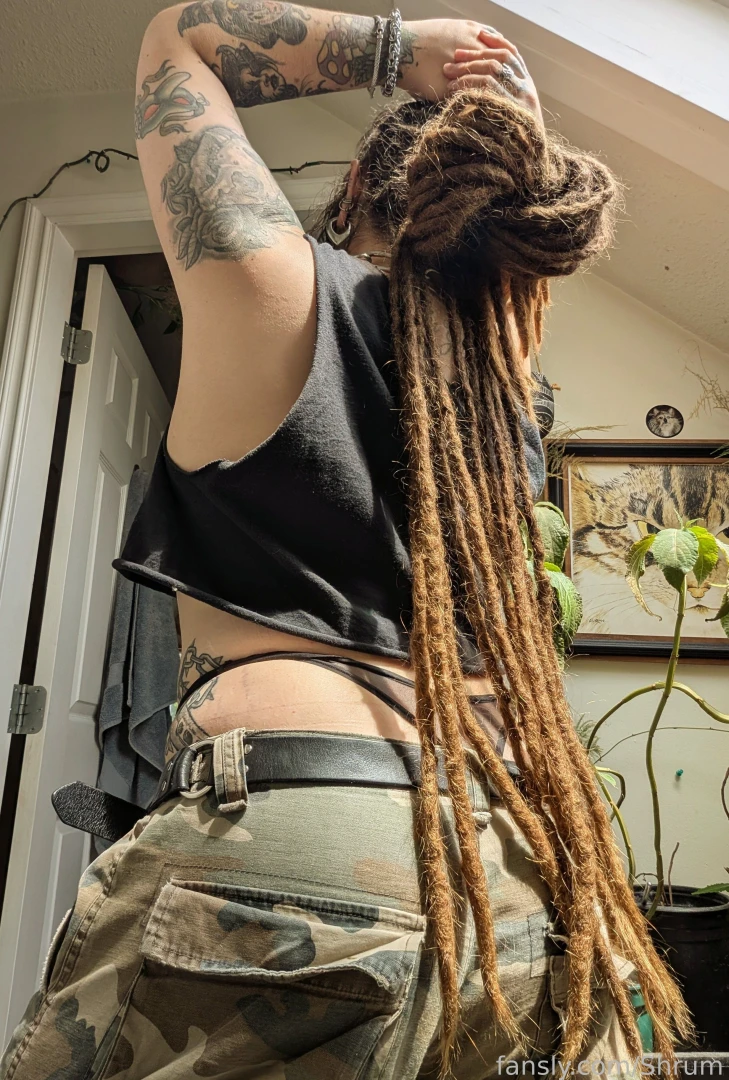 This is my love letter to cargo shorts ps my birthday is tomorrow part 3 