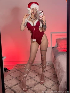 Mommy santa anyone christmas xxxmas santa mommy tease flashing tits part 1