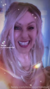 I m aging like wine i am so divine i want you to be mine milf gilf