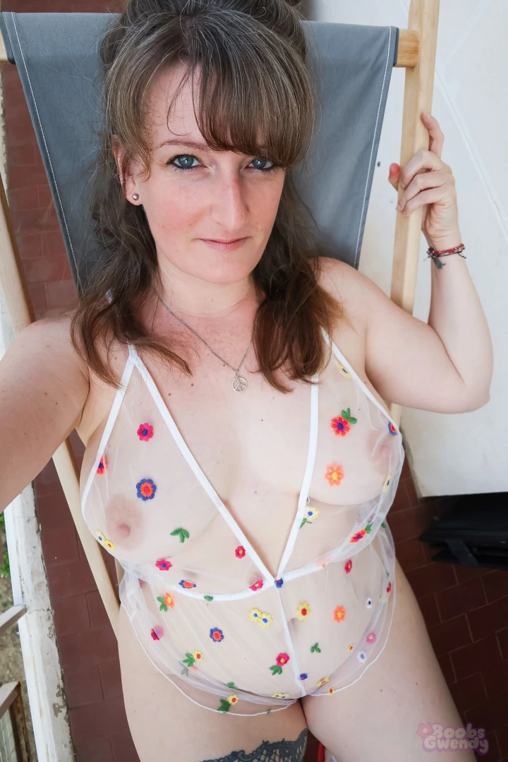 Il y a beaucoup de fleurs non part 9 