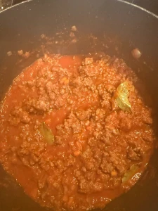 Does anyone like a man that cooks and wanna share some bolognese with