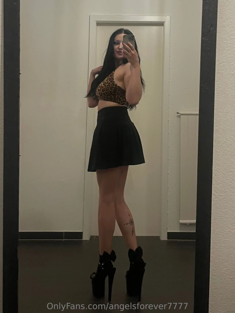 Happy new year sluts 