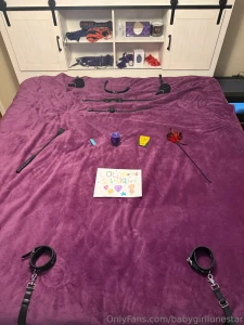 On national crayon day daddy and i are playing with a different type part 1