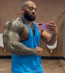 Weighing 260 right now time to cut down to around 240