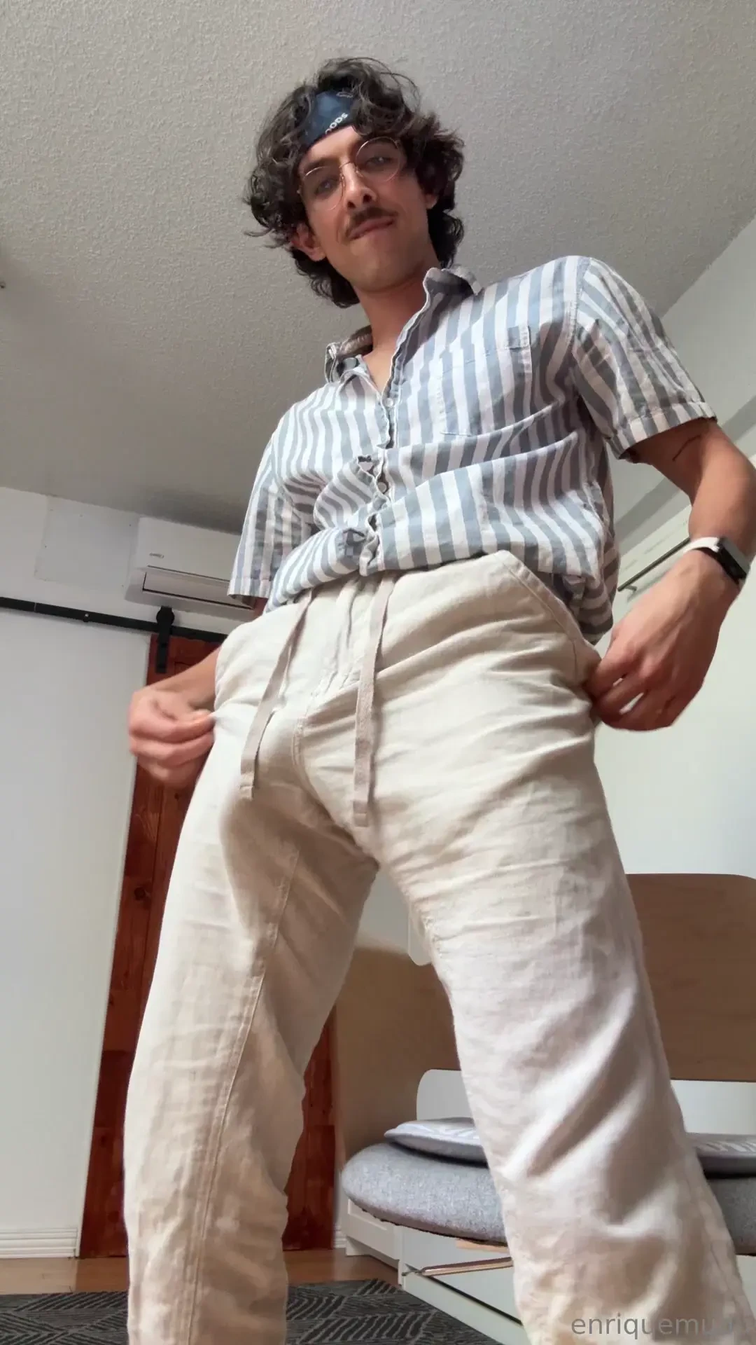 Should i go out with no underwear 