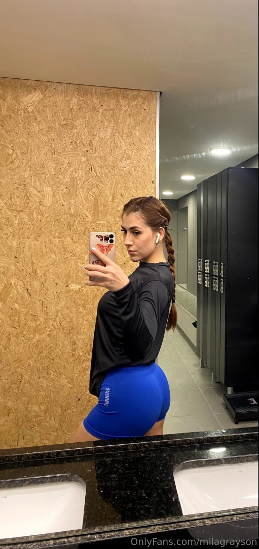 Working on that glute game 