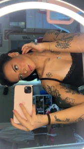 Caught myself lookin too good had to share