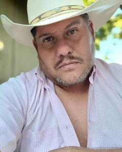 Una sesion de fotos para ustedes no olviden suscribirse a www onlyfans part 4