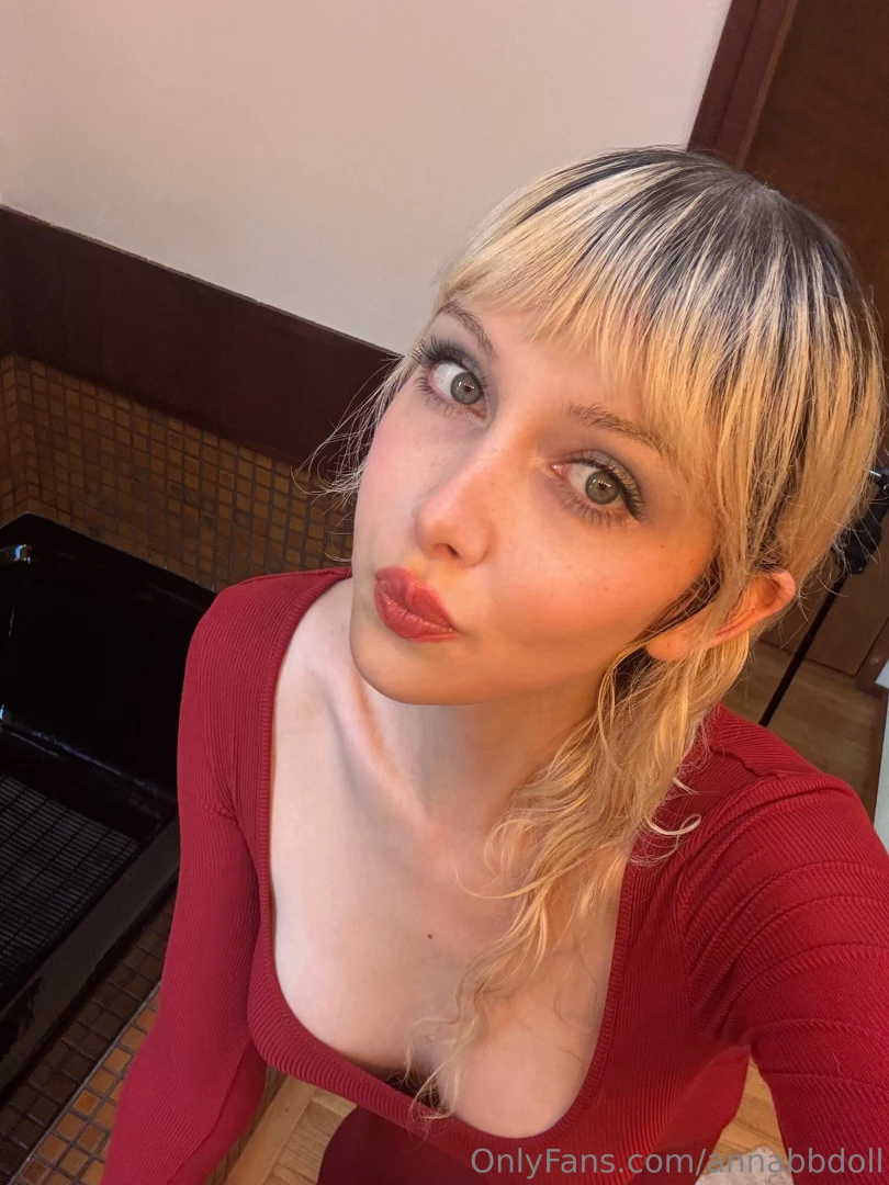 Be honest would you kiss me slow or pull me into your lap 