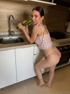 Me when we first meet vs me when we re flirting everyday which version part 1