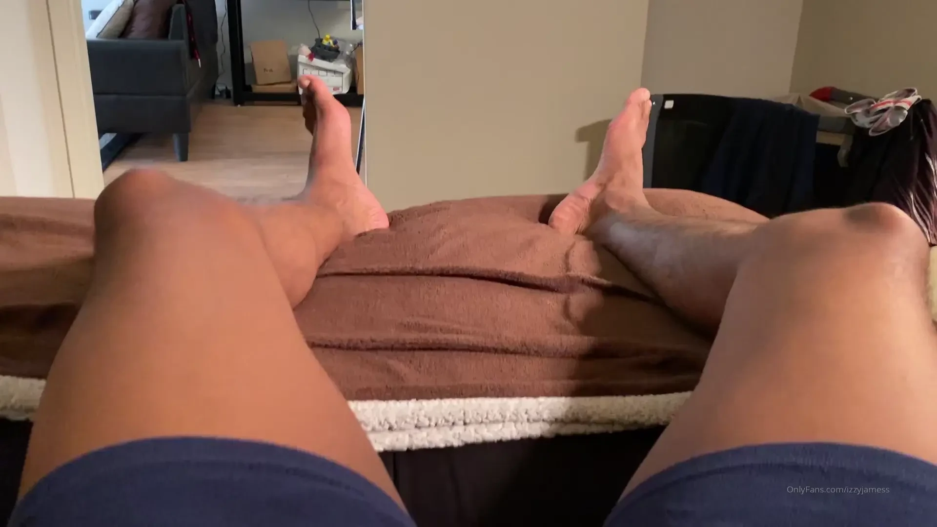 Come lay between my legs while i grow in your mouth 