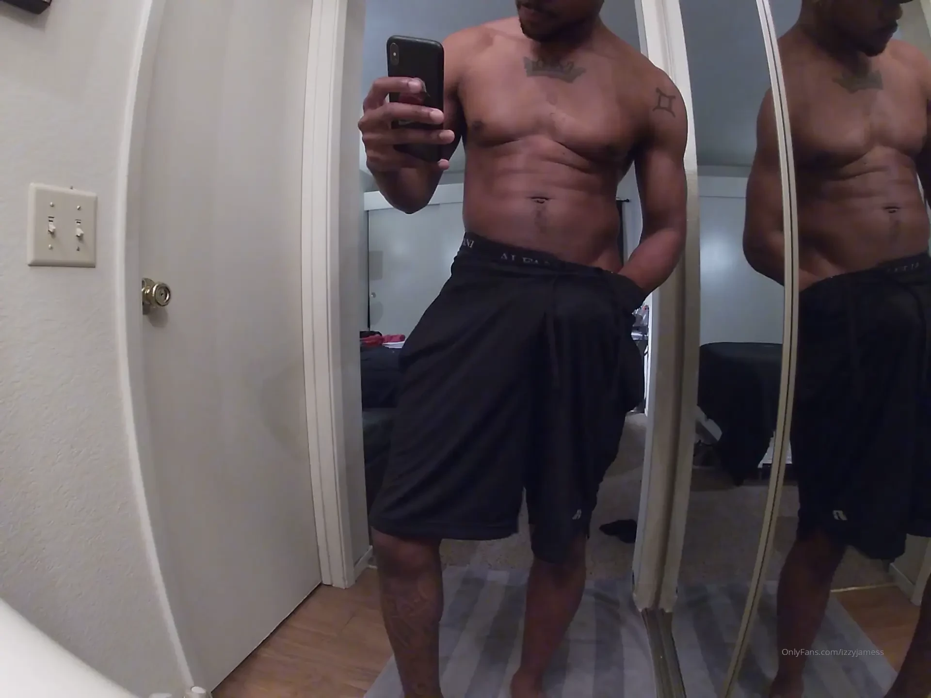 Guess what nut this is today - wide view 