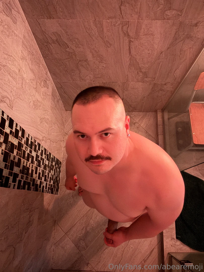 This angle is kinda making me feel voyeuristic in a way does this give 