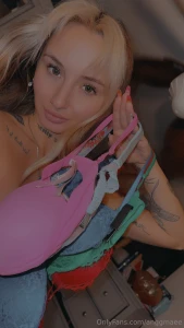 Come watch me try on all my new bras heheh