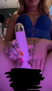 Hehe cum watch me play and cum for 9 minutes