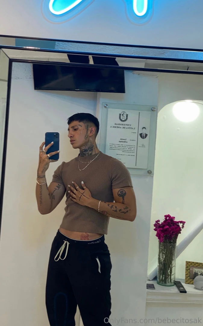 Chupa mi culito sudado 