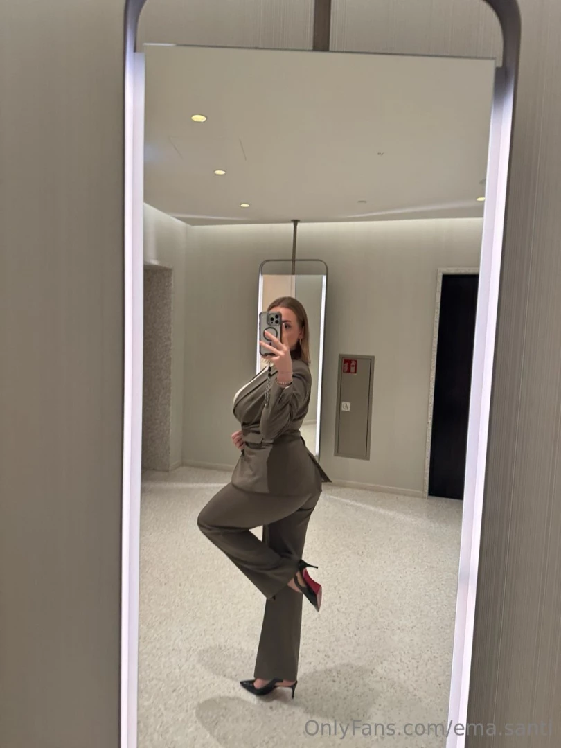 Hab bald office verbot weil zu sexy 
