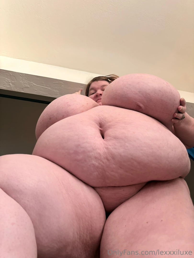 Oh you don t mind if i step on you how adorable lt 3 